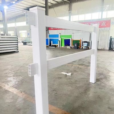 Esgrima de caballos de rancho con revestimiento de vinilo de PVC blanco de 1,2 m a 1,5 m de altura
