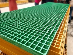 Rejilla de acero 38x38x25mm Pasarela de fibra de vidrio para palomares de carreras para materiales de construcción
