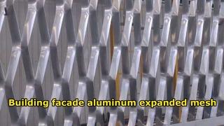 ¿Cuál es el tratamiento superficial de la malla metálica expandida de aluminio?