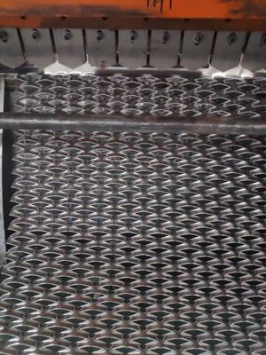 Pantalla de metal expandido con patrón de diamante galvanizado para malla decorativa