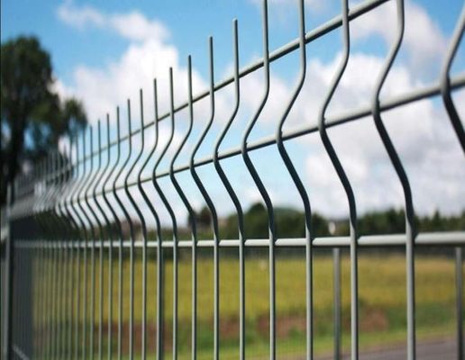 Recinto de malla de alambre metálico recubierto en polvo 3D con poste redondo cuadrado