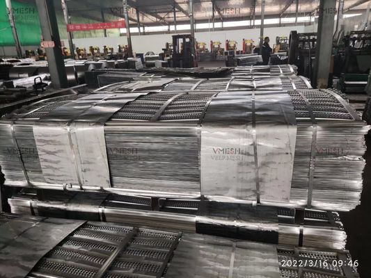 G60 de autoforro de diamantes galvanizados con malla metálica expandida