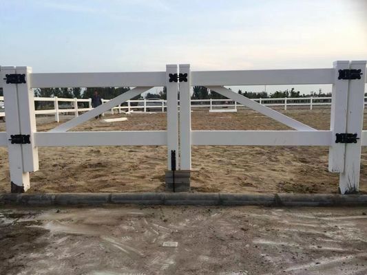 Fácil de montar 4 rieles Vinyl Pvc Cercas de granja Caballo blanco Cercas de ferrocarril