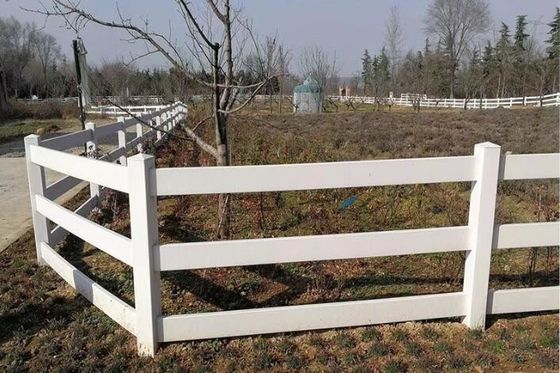 Fácil de montar 4 rieles Vinyl Pvc Cercas de granja Caballo blanco Cercas de ferrocarril
