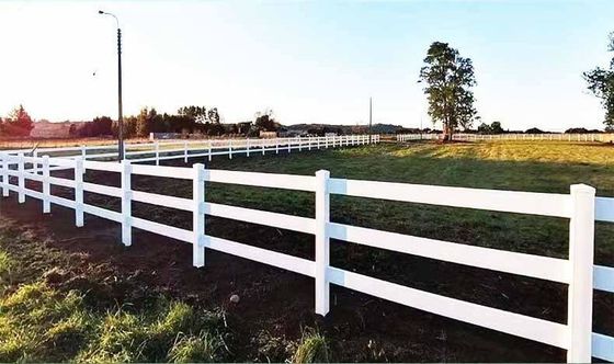 Muestra gratuita 1.2m de altura Blanco 3 rieles Vinyl de trabajo pesado cerca Caballo PVC cerca de granja