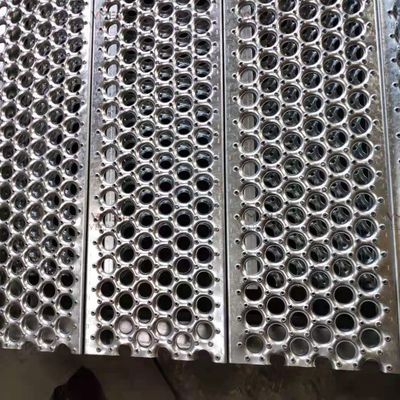 Rejilla de seguridad redonda de aluminio para plataformas de pasarela