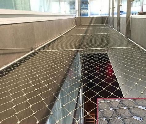 Malla de cuerda de acero inoxidable plateado personalizada, reciclable y sin mantenimiento para protección arquitectónica