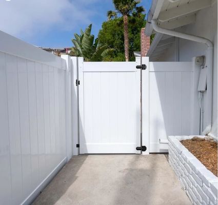 Jardín exterior de 6 pies Panel de cerca de privacidad de PVC de vinilo blanco barato