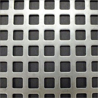 PVDF Decorativo de aluminio de agujero cuadrado de malla metálica perforada para cortina de pared