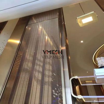Malla arquitectónica de acero inoxidable tejida y ondulada para vestíbulos de hoteles de lujo