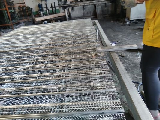 Sistema de encofrado de cemento de acero galvanizado para cimientos de hormigón reforzado