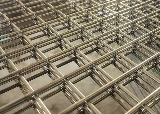Paneles de malla de alambre soldado galvanizado para cercas SS304 1x2m