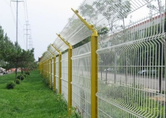 Valla de malla de alambre soldado galvanizado 3D 50x100mm 3.0mm con recubrimiento de polvo