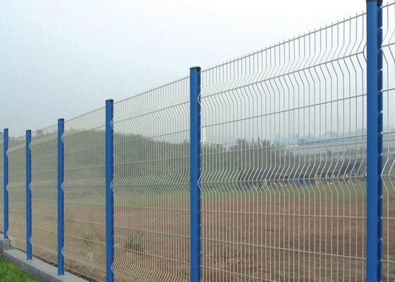 Valla de malla de alambre soldado galvanizado 3D 50x100mm 3.0mm con recubrimiento de polvo