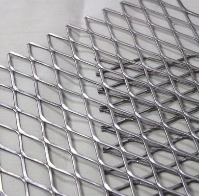 Rejilla de metal expandido galvanizado en caliente para pasarelas de alta resistencia