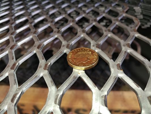 Acero industrial de malla de expansión Diamante de acero de expansión Rejas metálicas estiradas