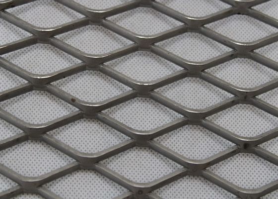 Acero de carbono suave de la hoja de metal expandió elevado 1,22x2,44m Galvanizado