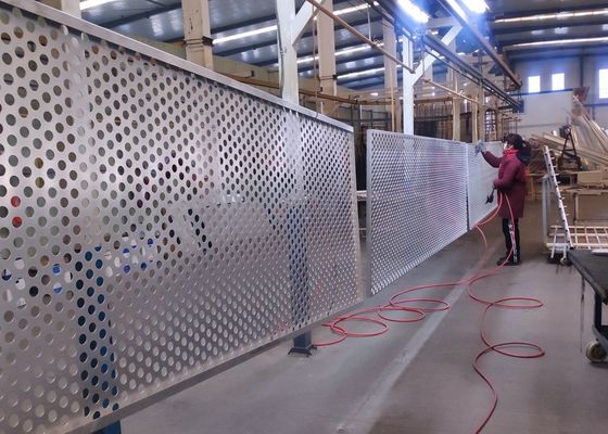 Panel de metal perforado de aluminio a medida para decoración de paredes exteriores