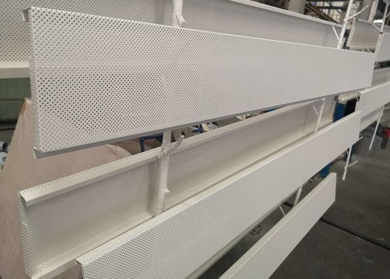 Fabricación a medida de fachadas metálicas perforadas con revestimiento en polvo