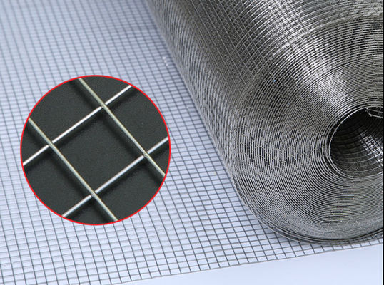 Rollo de malla de alambre soldado de hierro galvanizado de 1x1 pulg. para construcción