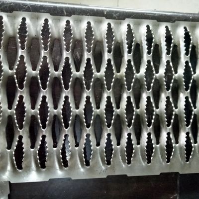Acero galvanizado con rejilla de seguridad antideslizante