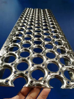 Rejilla perforada O Grip de canal redondo de 5 orificios galvanizada por inmersión en caliente de 300 mm