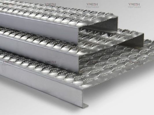 La reja anti de Diamond Walkway Grip Strut Safety del resbalón 5 perforó