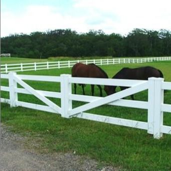 El alto Pvc modificado para requisitos particulares del 1.2m soldó con autógena el alambre Mesh Fence Animal Enclosure Post y el carril