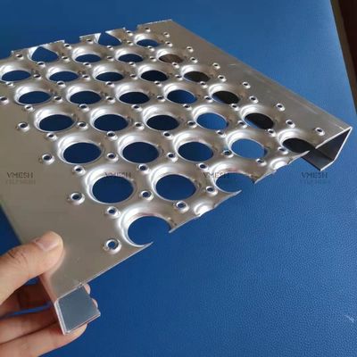Grilla de seguridad de perforación de perforación circular de aluminio para plataforma de pasarela