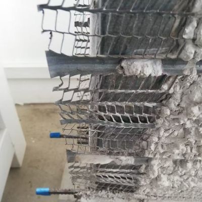 Solución de encofrado de sacrificio de costura alta diseñada en la construcción de hormigón a gran escala