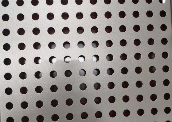 Hoja de metal perforada decorativa del agujero redondo de aluminio Ss304 4x8