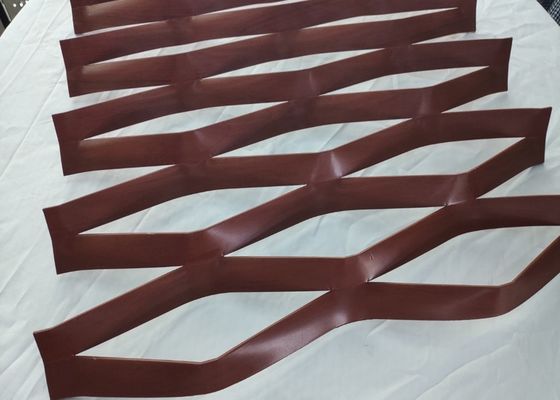 Akzonobel PVDF amplió fachadas ventiladas revestimiento de la pared de la malla metálica 5.5m m 6.0m m