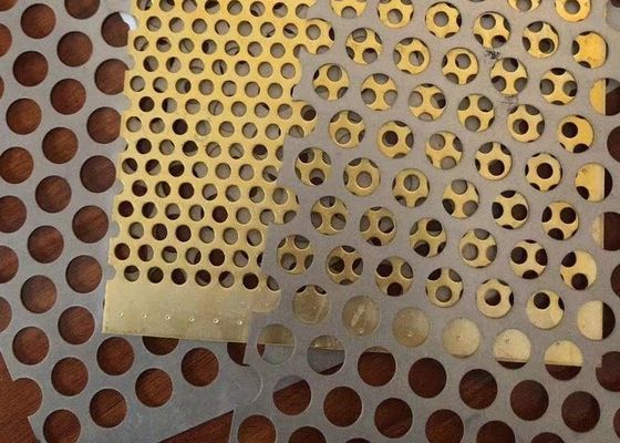Anping perforó la malla metálica el 1.5*3.0m perforó los paneles de techo de aluminio