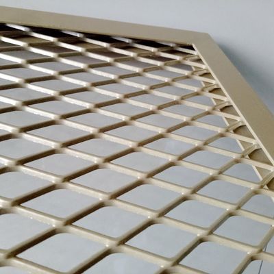 la longitud el 1m de 2m m amplió la pared de aluminio de Mesh Golden Color Ceiling Exterior decorativa