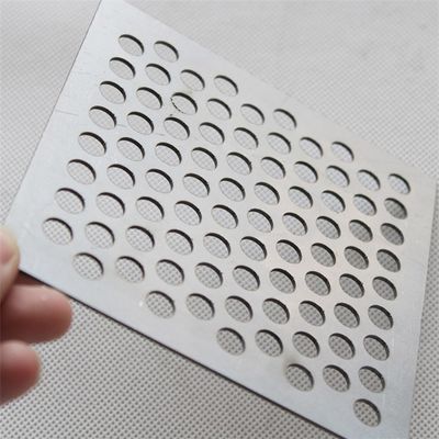El agujero redondo de acero de carbono galvanizó la hoja de metal perforada 1000*2000m m